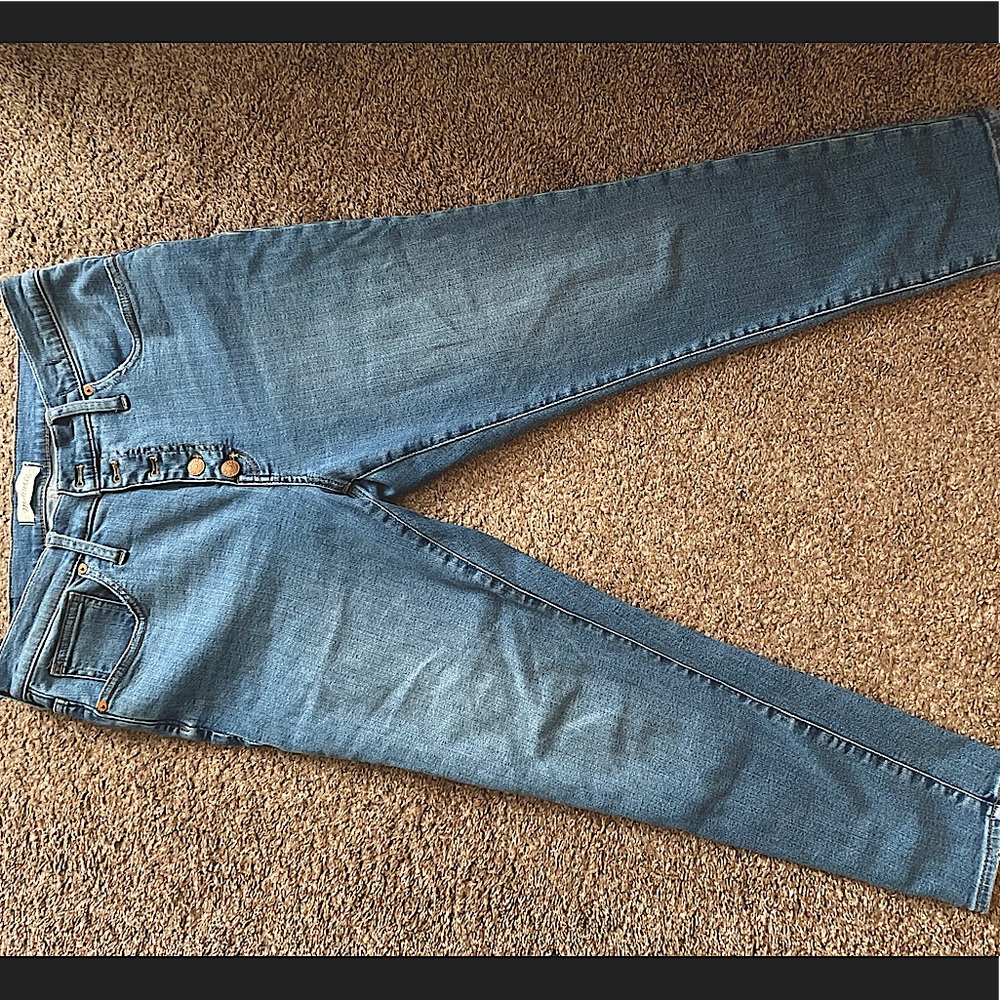 Madewell 9” Mid-rise Skinny Crop Jeans in Size 31 (Women’s 12)